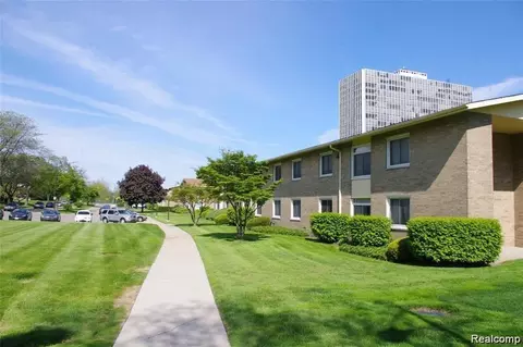 1550 Cherboneau Pl #114, Detroit, MI 48207