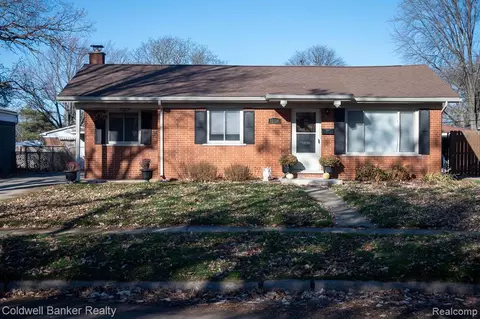 12135 Marla Dr, Warren, MI 48093