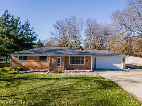 64149 Windsor Dr, Washington, MI 48095