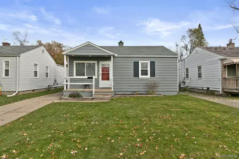 26074 Barrington St, Madison Heights, MI 48071