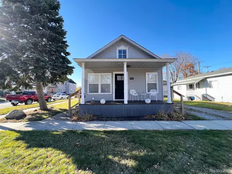 901 Michigan St, Port Huron, MI 48060