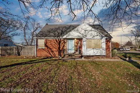 1928 S Custer Rd, Monroe, MI 48161