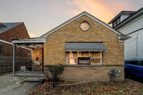 17195 Washburn St, Detroit, MI 48221