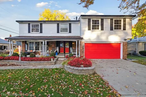 28935 San Carlos St, Southfield, MI 48076