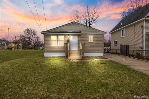 469 S Jessie St, Pontiac, MI 48341