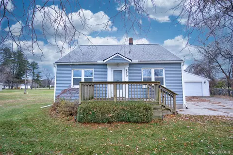 35510 Miami Rd, Clinton Township, MI 48035