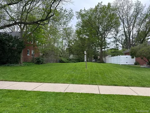 11311 Centralia, Redford, MI 48239