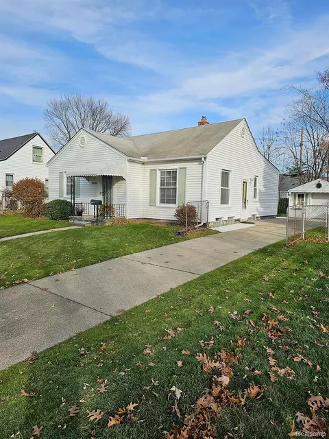 2638 Phillips Ave, Berkley, MI 48072