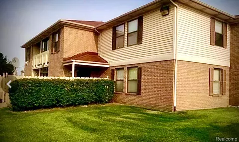 61173 Greenwood Dr 14 Dr, South Lyon, MI 48178