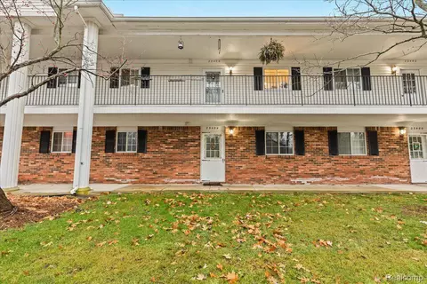 23404 Middlebelt Rd, Farmington Hills, MI 48336