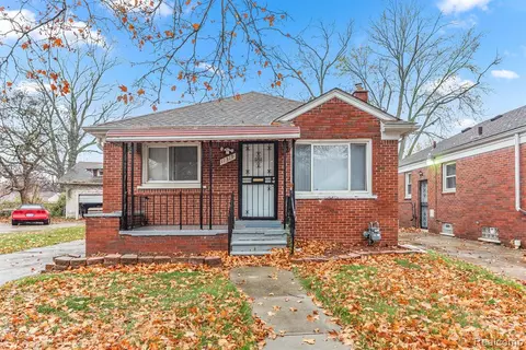 11319 Chatham, Redford, MI 48239