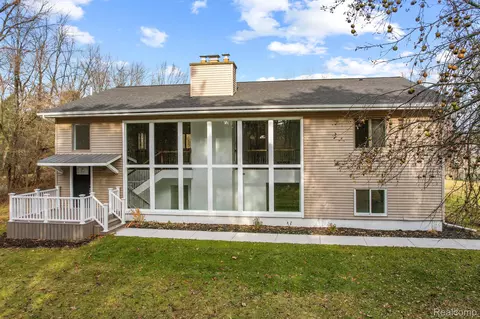 18300 Bush Rd, Chelsea, MI 48118