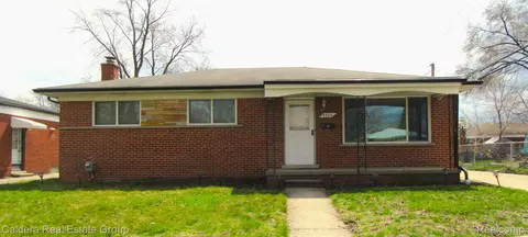 4426 Fenwick Dr, Warren, MI 48092