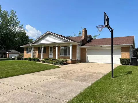 4470 Stoney Ridge Rd, Flint, MI 48507