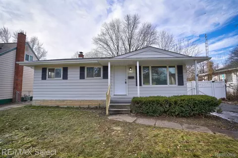 3813 Twilight Dr, Flint, MI 48506
