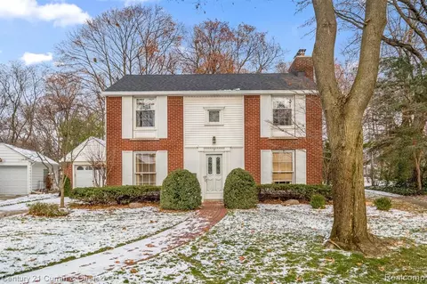 7 Windham Ln, Dearborn, MI 48120