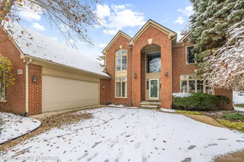 42977 Ashbury Dr, Novi, MI 48375