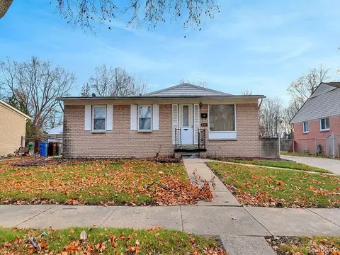 26351 Kitch St, Inkster, MI 48141