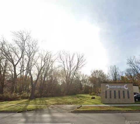 26531 Eureka Rd, Taylor, MI 48180