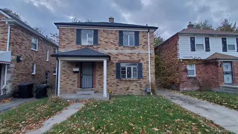 18425 Hartwell St, Detroit, MI 48235