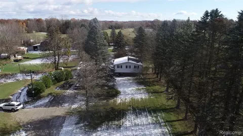 5770 Falkenbury Rd, Deerfield, MI 48461