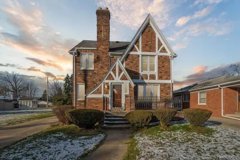 8835 Riverdale, Redford, MI 48239