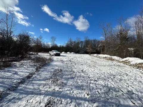 0 N Iva St, Burton, MI 48509