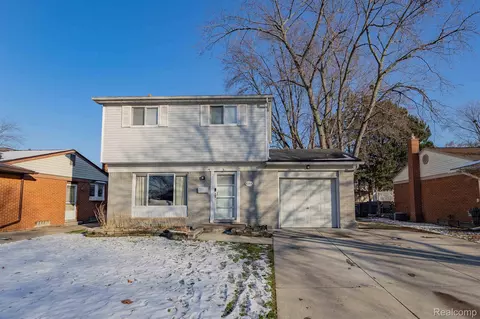 8364 Alton St, Canton, MI 48187