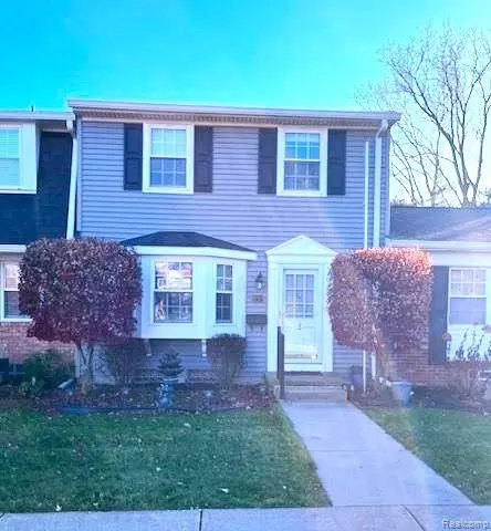 19515 Dartmouth, Northville, MI 48167