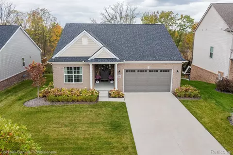 749 N Mill St, South Lyon, MI 48178