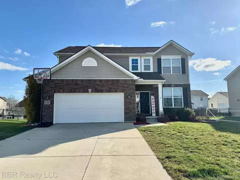 31227 Autumn Day St, Huron, MI 48134