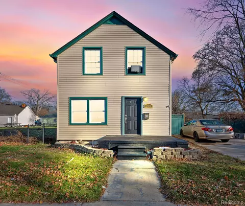 2434 Mcdowell St, Ferndale, MI 48220
