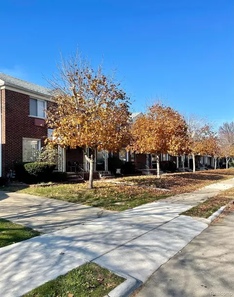 3482 Ewald Cir, Detroit, MI 48204