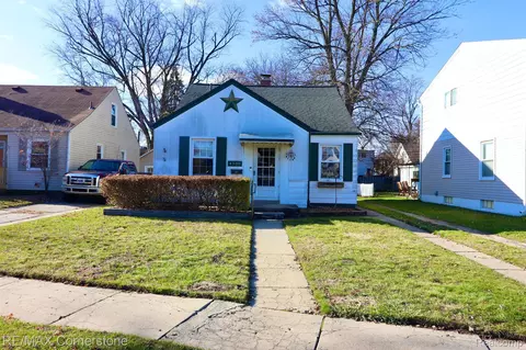 4530 Washington St, Wayne, MI 48184