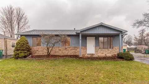 969 Parkwood Ave, Ypsilanti, MI 48198