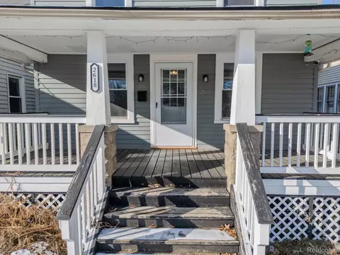 2618 2nd St, Westland, MI 48186