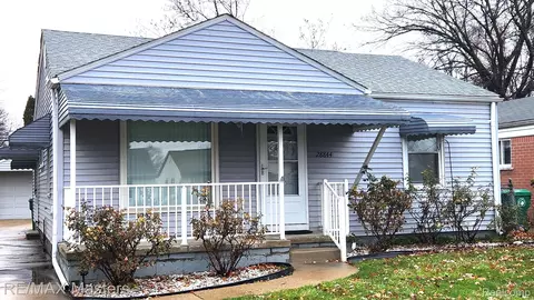 28844 Birchlawn St, Garden City, MI 48135