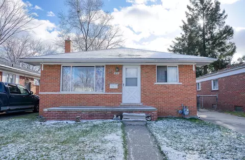 8210 E Hildale St, Detroit, MI 48234