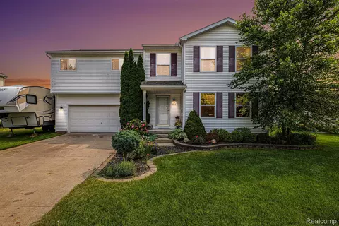 9318 Tiger Run Trl, Richfield, MI 48423