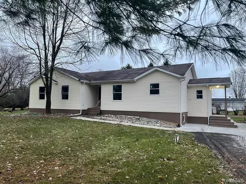 1883 New Rochelle Dr, Elba, MI 48446