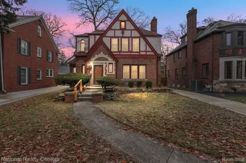 19540 Stratford Rd, Detroit, MI 48221