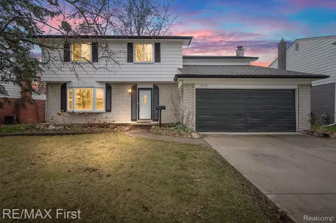 5079 Thorncroft Ave, Royal Oak, MI 48073