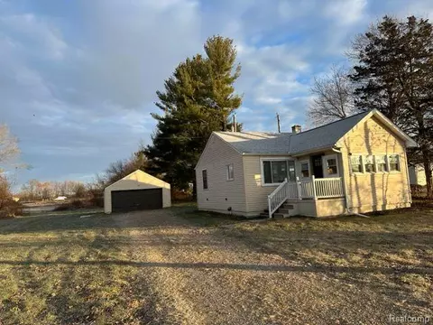 5091 Clyde Rd, Oceola, MI 48855