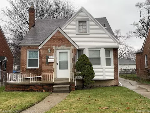 7610 Faust, Detroit, MI 48228