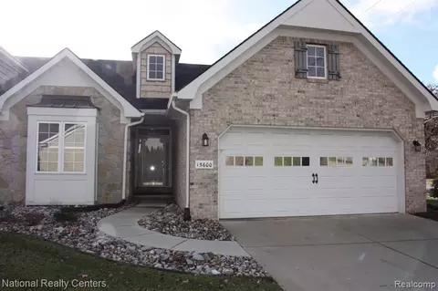 15600 Hunter Grv, Livonia, MI 48154