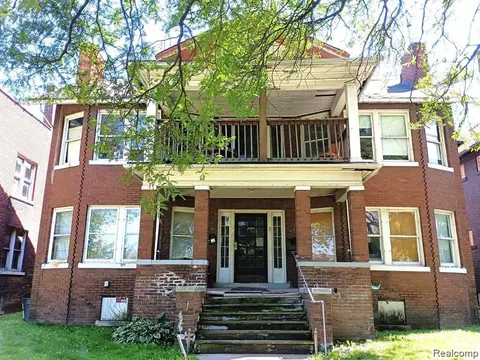 137 Elmhurst St, Highland Park, MI 48203