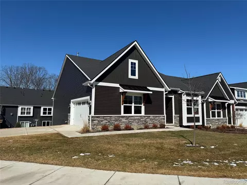 1054 Camellia Cir 44 19 Cir #44, Marion, MI 48843
