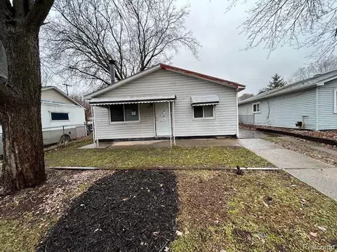 256 W Kennett Rd, Pontiac, MI 48340