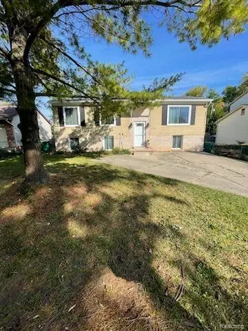 2948 Northlawn Ave, Ypsilanti, MI 48197