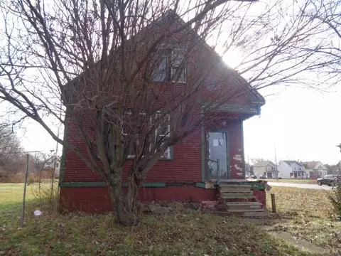 910 E Philadelphia St, Detroit, MI 48211